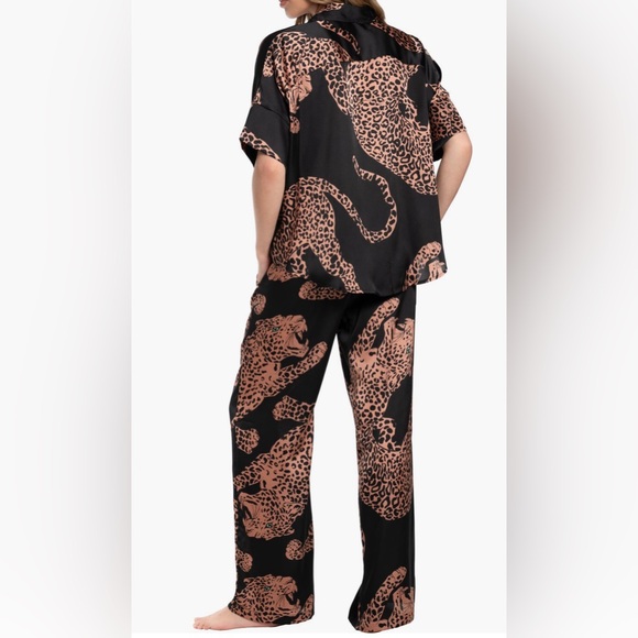 Midnight Bakery Print Satin
Pajamas | Brand New | Medium - Picture 2 of 2